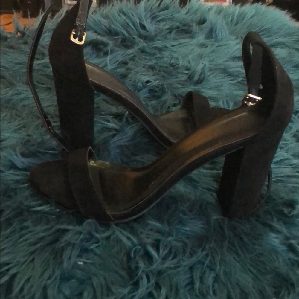 Shoes - Picture 1 of 1